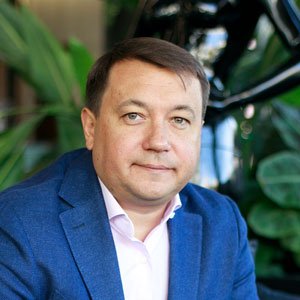 Михайло Віговський, Intecracy Group